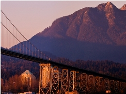 https://canadaemigrate.com/ website