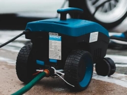 https://madsolarandpressurewashing.com/ website