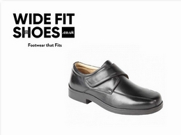 https://www.widefitshoes.co.uk/collections/mens-in-wide-safety-boots website