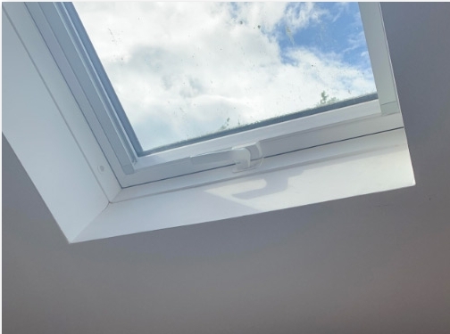 https://www.loftconversioninsurrey.co.uk/ website